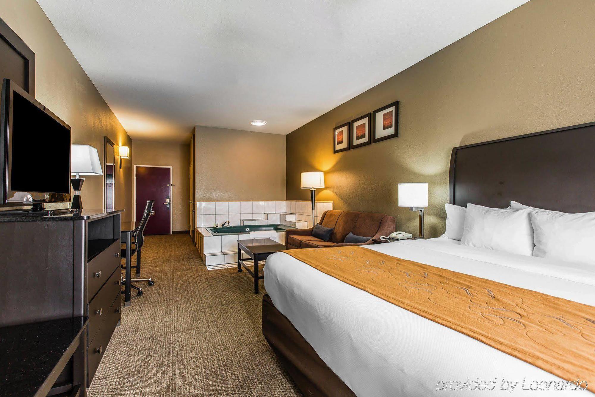Comfort Suites Бейкерсфілд Екстер'єр фото