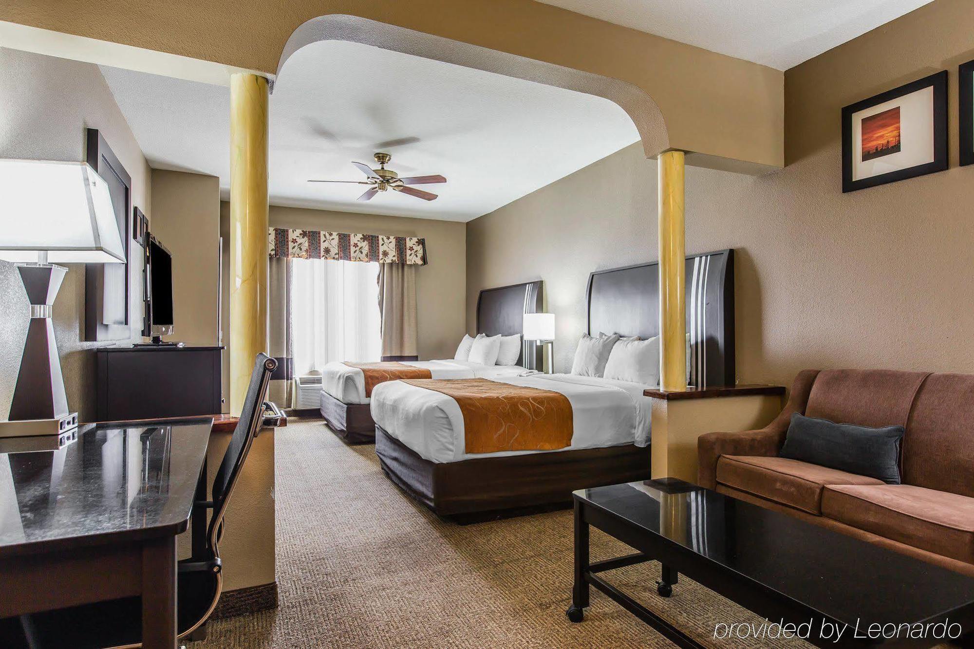 Comfort Suites Бейкерсфілд Екстер'єр фото