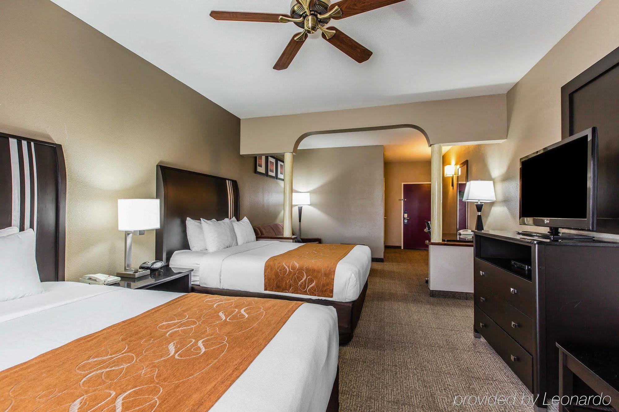Comfort Suites Бейкерсфілд Екстер'єр фото